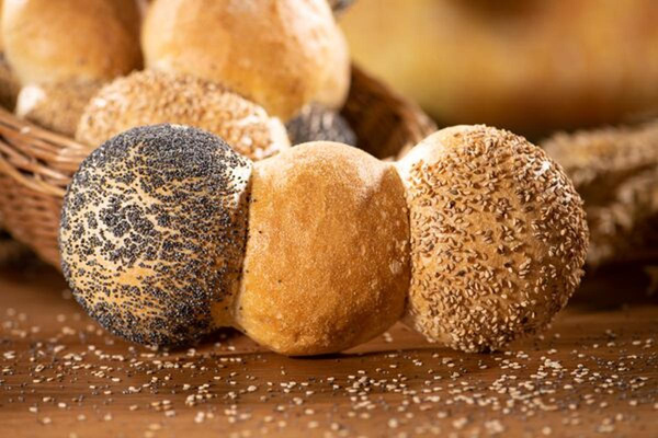 Produktfoto zu DreiKönigsBrötchen ab 2 Stück