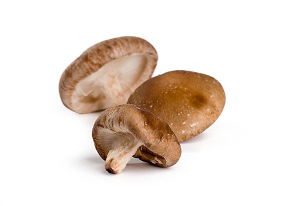 Produktfoto zu Shiitake-Pilze – würzig und aromatisch (150 g)