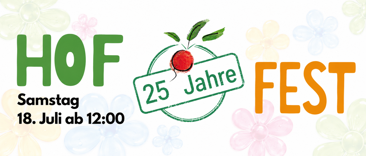 Cafébereich im Hofladen auf dem Blumenhof mit Sitzplätzen im Innenraum