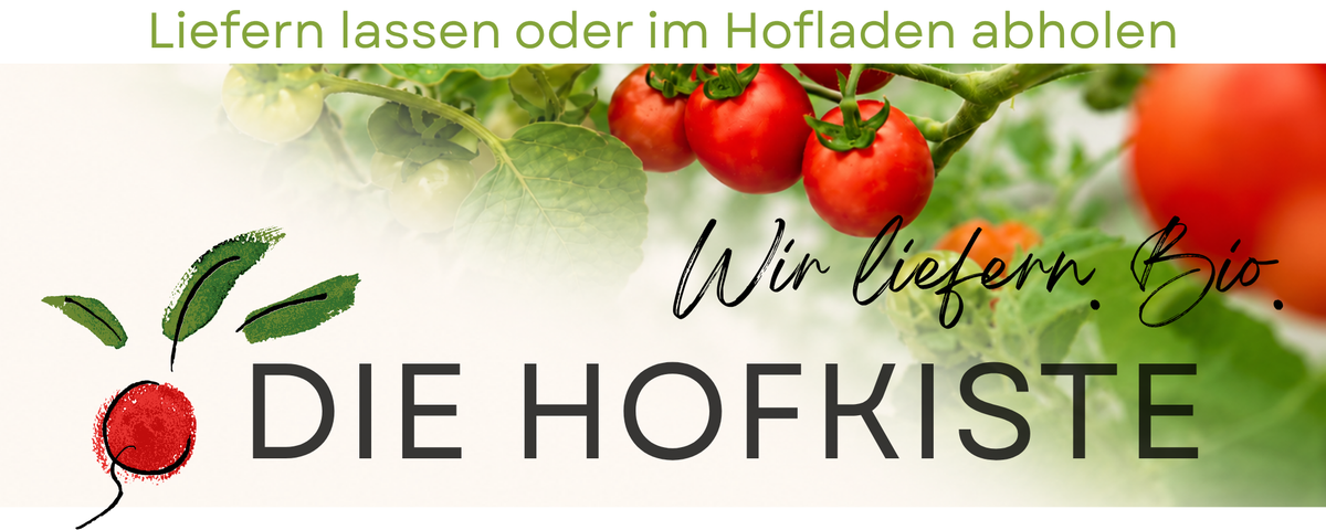 KI generiert: Werbebild für "Die Hofkiste" mit Tomaten. Text: "Liefern lassen oder im Hofladen abholen. Wir liefern Bio."